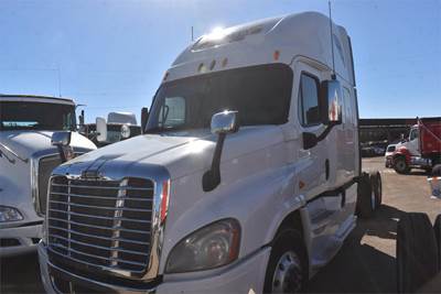 Freightliner Cascadia 125 Sleeper Semi Truck - 75" Raised Roof Sleeper, Detroit 455HP, 10 Speed Manual