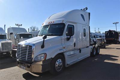Freightliner Cascadia 125 Sleeper Semi Truck - 75" Raised Roof Sleeper, Detroit 455HP, 12 Speed Dt12 Amt