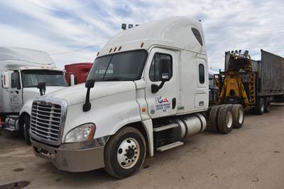 Freightliner Cascadia 125 Sleeper Semi Truck - 75" Raised Roof Sleeper, Detroit 455HP, 12 Speed Dt12 Amt