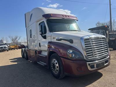 Freightliner Cascadia 125 Sleeper Semi Truck - 75" Raised Roof Sleeper, Detroit 455HP, 12 Speed Dt12 Amt