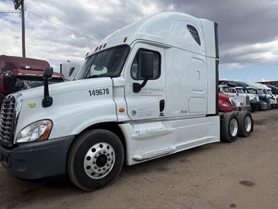 Freightliner Cascadia 125 Sleeper Semi Truck - 75" Raised Roof Sleeper, Detroit 400HP, 12 Speed Dt12 Amt