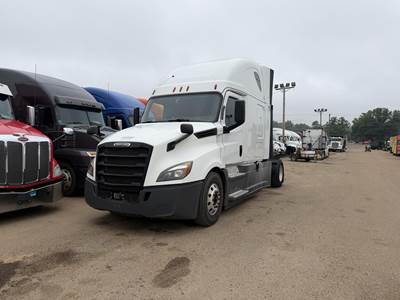 Freightliner Cascadia 126 Single Axle Sleeper Semi Truck - 75" Raised Roof Sleeper, Detroit 400HP, 12 Speed Dt12 Amt