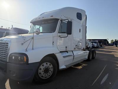 Freightliner Century Class 120 Sleeper Semi Truck - 70" Raised Roof Sleeper, Detroit 475HP, 10 Speed Manual