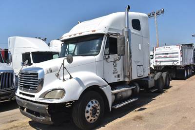 Freightliner Columbia 120 Sleeper Semi Truck - Raised Roof Sleeper, Detroit 515HP, 10 Speed Manual