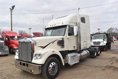 Freightliner Coronado 132 Sleeper Semi Truck - 70" Raised Roof Sleeper, Cummins 450HP, 10 Speed Manual