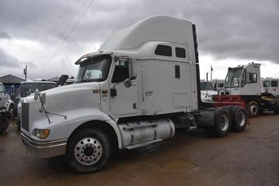 International 9200 Sleeper Semi Truck - 72" Mid Roof Sleeper, Caterpillar 445HP, 10 Speed Manual