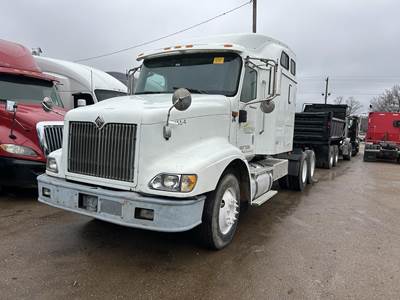 International 9200 Sleeper Semi Truck - 72" Mid Roof Sleeper, Cummins 450HP, 10 Speed Autoshift Amt