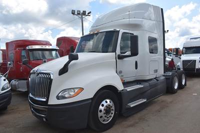 International LT Sleeper Semi Truck - 60" Mid Roof Sleeper, A26 450HP, 12 Speed Endurant Amt