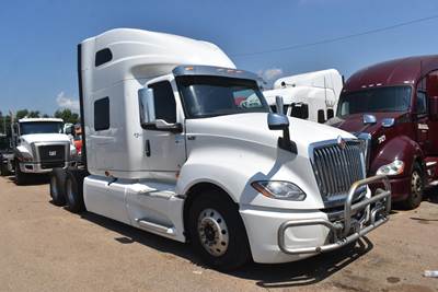 International LT Sleeper Semi Truck - 75" Raised Roof Sleeper, Cummins 450HP, 12 Speed Endurant Amt