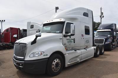 International LT Sleeper Semi Truck - 76" Raised Roof Sleeper, A26 450HP, 12 Speed Endurant Amt