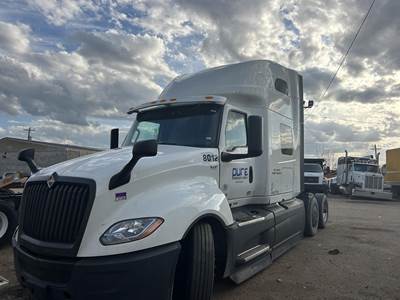 International LT Sleeper Semi Truck - 75" Raised Roof Sleeper, Cummins 450HP, 12 Speed Endurant Amt