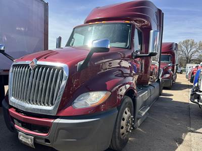 International LT Sleeper Semi Truck - 75" Raised Roof Sleeper, Cummins 450HP, 12 Speed Endurant Amt