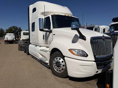 International LT Sleeper Semi Truck - 75" Raised Roof Sleeper, A26 450HP, 12 Speed Endurant Amt