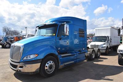 International ProStar Sleeper Semi Truck - N13 450HP, 10 Speed Manual