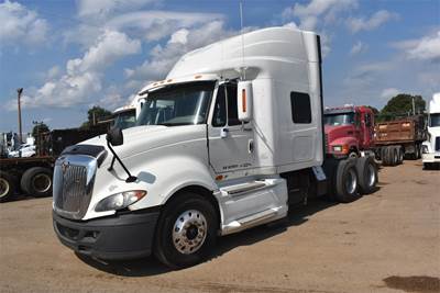 International ProStar Sleeper Semi Truck - 72" Raised Roof Sleeper, Cummins 450HP, 10 Speed Manual