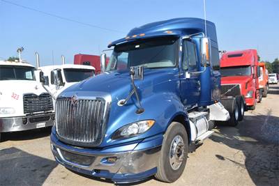 International ProStar Sleeper Semi Truck - Mid Roof Sleeper, MAXXFORCE 13 450HP, 10 Speed Manual