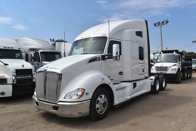 Kenworth T680 Sleeper Semi Truck - 76" Raised Roof Sleeper, Paccar 455HP, 10 Speed Ultrashift Amt