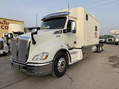 Kenworth T680 Sleeper Semi Truck - 150" Raised Roof Sleeper, Cummins 525HP, 13 Speed Ultrashift Plus Amt