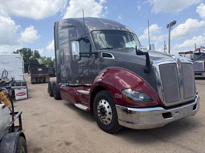 Kenworth T680 Sleeper Semi Truck - 76" Raised Roof Sleeper, Cummins 450HP, 12 Speed Endurant Amt