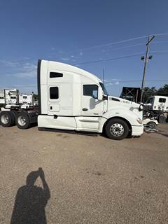 Kenworth T680 Sleeper Semi Truck - 76" Raised Roof Sleeper, Cummins 450HP, 12 Speed Amt