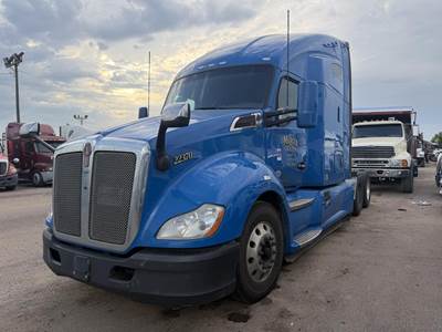 Kenworth T680 Sleeper Semi Truck - 76" Raised Roof Sleeper, Paccar 455HP, 12 Speed Endurant Amt