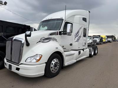 Kenworth T680 Sleeper Semi Truck - 76" Raised Roof Sleeper, Paccar 510HP, 12 Speed Endurant Amt