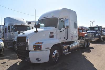 Mack Anthem 64T Sleeper Semi Truck - 70" Raised Roof Sleeper, MP8 505HP, 12 Speed M Drive Amt