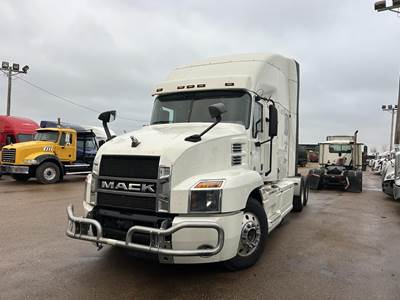 Mack Anthem 64T Sleeper Semi Truck - 80" Raised Roof Sleeper, MP8 455HP, 12 Speed M Drive Amt