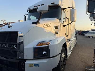 Mack Anthem 64T Sleeper Semi Truck - 76" Raised Roof Sleeper, MP8 455HP, 12 Speed M Drive Amt