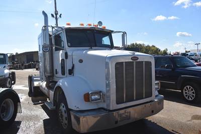 Peterbilt 365 Sleeper Semi Truck - 30" Flat Top Sleeper, Caterpillar 445HP, 8Ll Manual