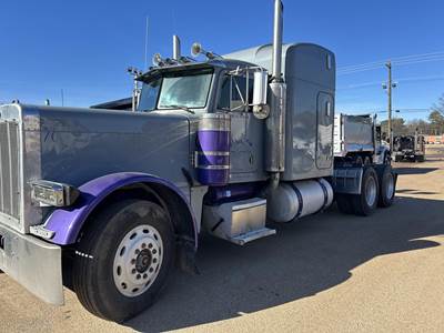 Peterbilt 379EXHD Sleeper Semi Truck - 63" Mid Roof Sleeper, Caterpillar 425HP, 15 Speed Manual