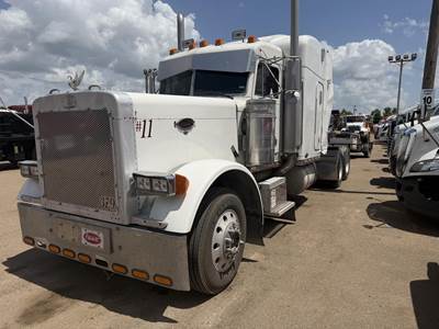 Peterbilt 379EXHD Sleeper Semi Truck - 63" Mid Roof Sleeper, Cummins 450HP, 10 Speed Manual
