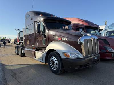 Peterbilt 387 Sleeper Semi Truck - 75" Raised Roof Sleeper, Caterpillar 475HP, 13 Speed Manual