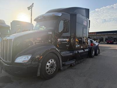 Peterbilt 579 Sleeper Semi Truck - 80" Mid Roof Sleeper, Paccar 455HP, 12 Speed Amt