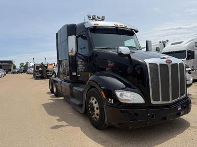 Peterbilt 579 Sleeper Semi Truck - 70" Mid Roof Sleeper, Paccar 455HP, 12 Speed Amt