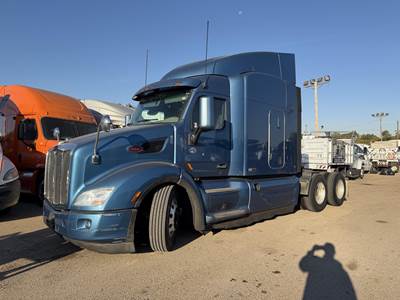 Peterbilt 579 Sleeper Semi Truck - 75" Mid Roof Sleeper, Paccar 455HP, 12 Speed Amt