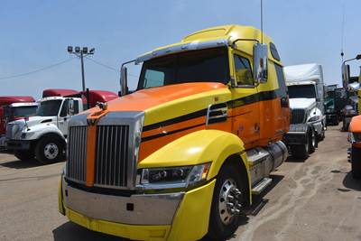 2020 Western Star 5700XE Sleeper Semi Truck - 82