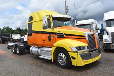 Western Star 5700XE Sleeper Semi Truck - 82" Raised Roof Sleeper, Detroit 505HP, 12 Speed Dt12 Amt