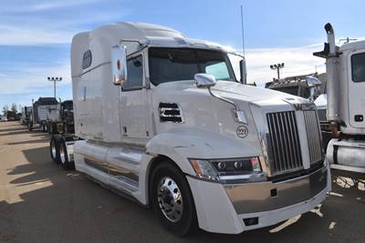 Western Star 5700XE Sleeper Semi Truck - 76" Raised Roof Sleeper, Detroit 505HP, 12 Speed Dt12 Amt
