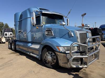 Western Star 5700XE Sleeper Semi Truck - 82" Raised Roof Sleeper, Detroit 505HP, 12 Speed Dt12 Amt