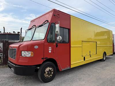 MORGAN OLSEN ROUTE STAR Single Axle Step Van - Cummins, 240HP, Automatic