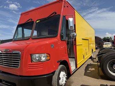 MORGAN OLSEN ROUTE STAR Single Axle Step Van - Cummins, 240HP, Automatic