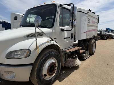 Freightliner M2 106 Sweeper Truck - Mercedes-Benz, 190HP, Automatic