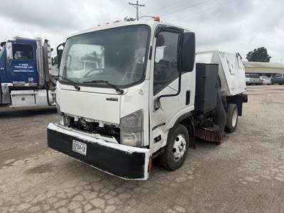 Isuzu NPR Sweeper Truck - Chevrolet, Automatic