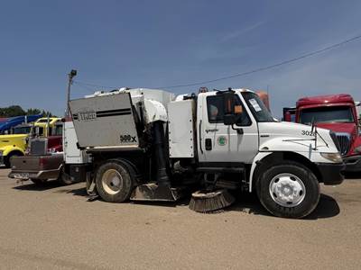Tymco 500X Sweeper