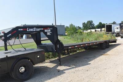 LONE STAR TRAILER MFG 32' GOOSENECK Tandem Axle Steel Tag Trailer - Spring, Fixed Axle