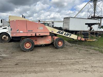 JLG 601S Telescopic Boom Lift - 1000lb Capacity