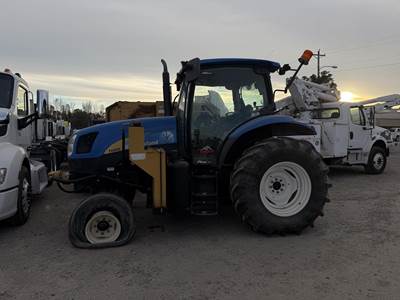 New Holland T6050 Tractor