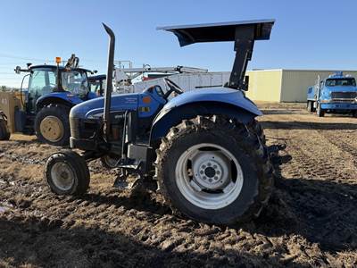 New Holland TB100 Tractor