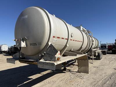Dragon 8400 GALLON VAC TANK Vacuum Tank Trailer